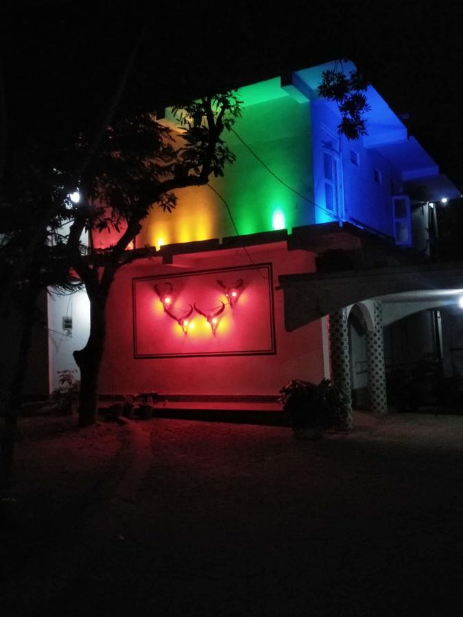 Selahn Inn Katunayaka Екстериор снимка