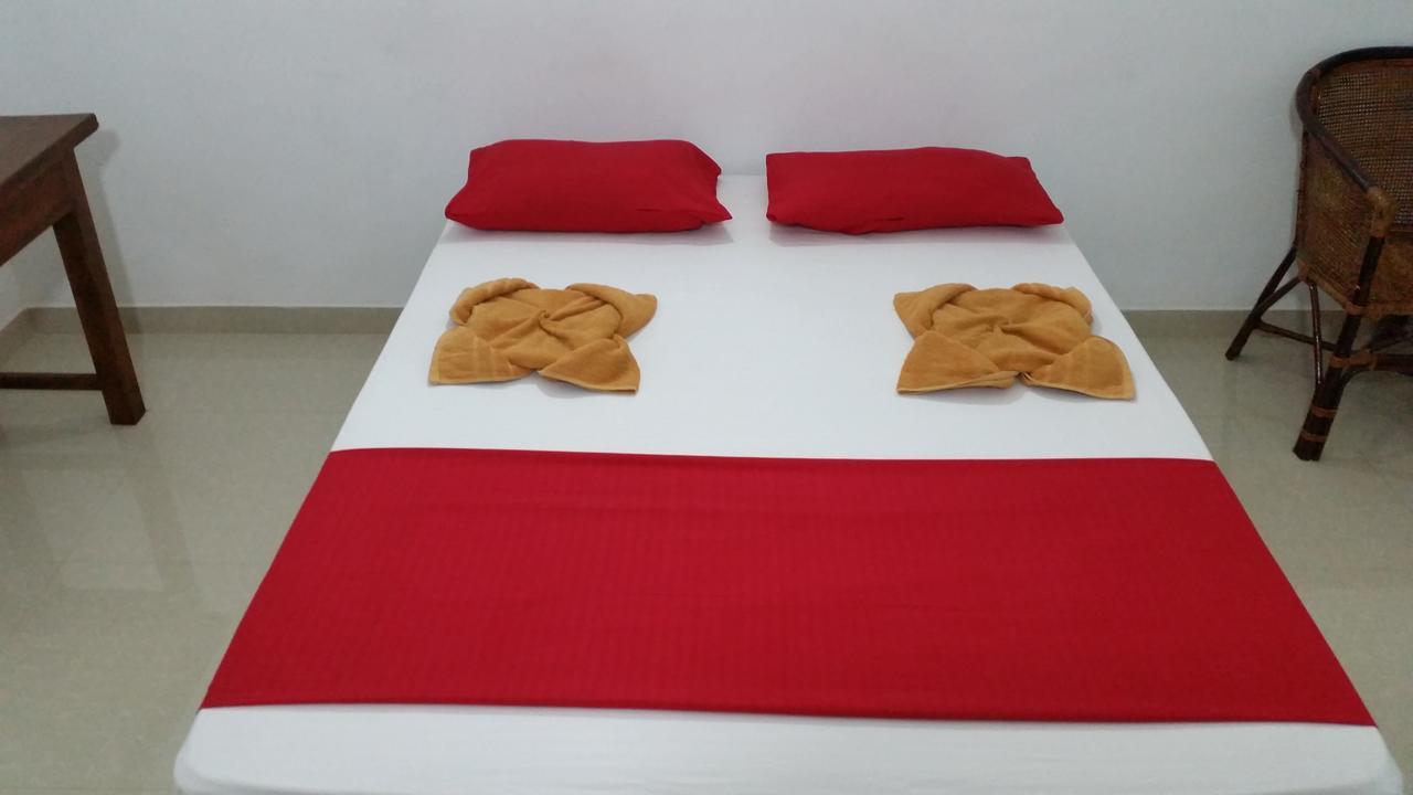Selahn Inn Katunayaka Екстериор снимка